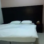 Mahout Hotels